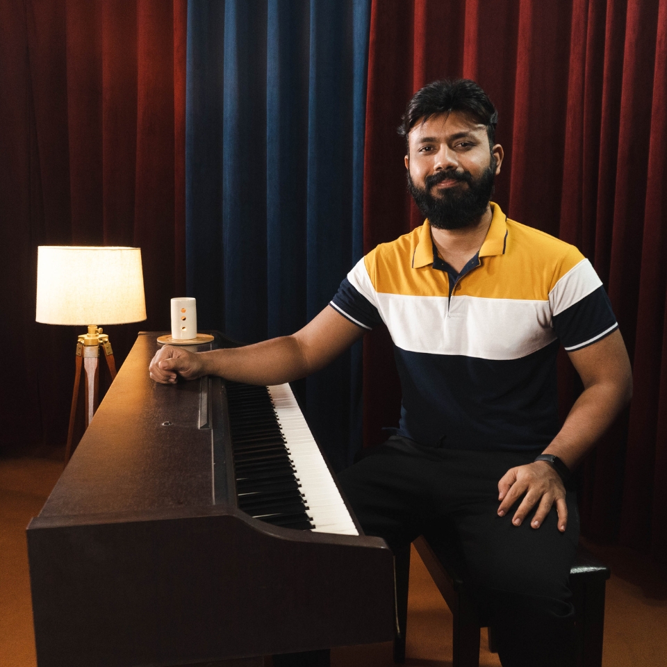 Chetan Ghodeshwar at the piano